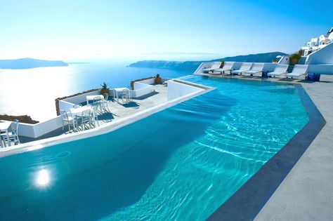 Grace Santorini Grecia Santorini, Amazing Swimming Pools, Infinity Pools, Santorini Hotels, Santorini Island, Dream Pools, Hotel Pool, Beautiful Pools, Santorini Greece