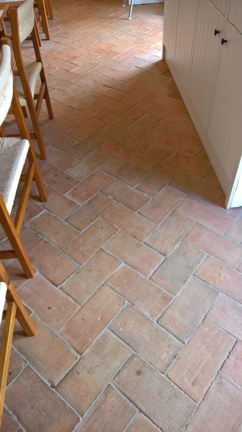 Clay tiles for interior / exterior / roof terrace Clay Tile Floor, Clay Floor Tiles, Spanish Exterior, Terracotta Floors, Clay Roof Tiles, Clay Roofs, House On Stilts, Natural Flooring, Natural Stone Flooring