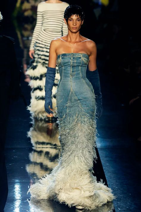 Vestiti In Jeans, 2007 Fashion, Jean Paul Gaultier Haute Couture, Runway Fashion Couture, All Jeans, Future Fashion, Paul Gaultier, Jean Paul Gaultier, Jean Paul