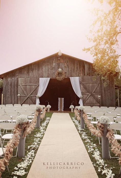 12 Epic Spots To Get Married In West Virginia That'll Blow Guests Away Used Wedding Decor, Rustic Barn Wedding Decorations, Unique Rustic Wedding, Rustic Style Wedding, Rustic Wedding Decorations, Wedding Themes Summer, Barn Wedding Decorations, Mehndi Decor, Wedding Spot