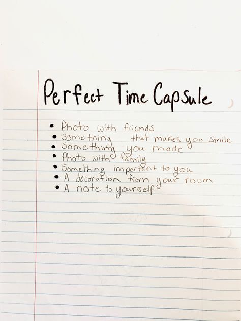 Time Capsule Box Diy, What To Put In Time Capsule, How To Make A Time Capsule Diy, Time Capsule Ideas For Adults, Friends Time Capsule, Senior Time Capsule Box Ideas, Friend Time Capsule Ideas, Best Friend Time Capsule Ideas, Cute Time Capsule Ideas