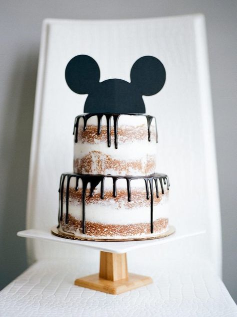 Γενέθλια Mickey Mouse, Décoration Baby Shower, Mickey Mouse Birthday Cake, Mickey Mouse Themed Birthday Party, Mickey Mouse First Birthday, Mickey Theme, Mickey Cakes, Mickey Birthday Party, Mickey Mouse Clubhouse Birthday