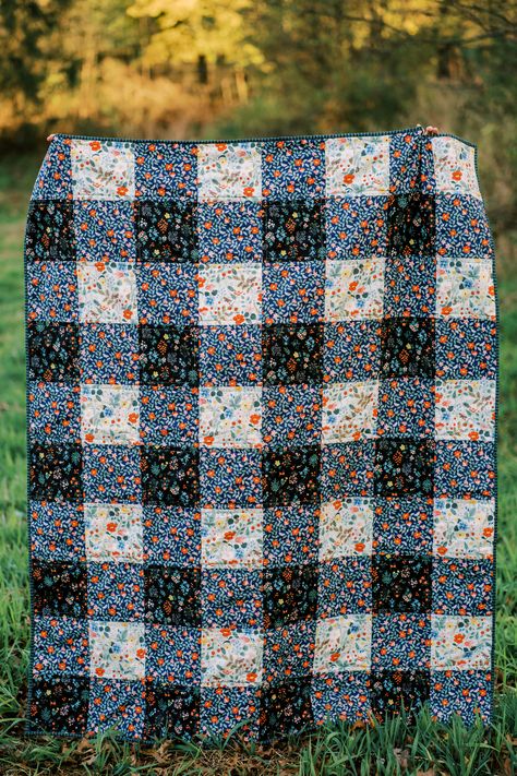 Quilt Patterns 3 Fabrics, Pull Up A Chair Quilt Pattern, Novelty Quilt Patterns, Large Square Quilt Patterns Easy, Square Quilts, First Quilt Pattern Simple, Beginner Quilting Patterns, Designing A Quilt, Beginner Quilt Squares