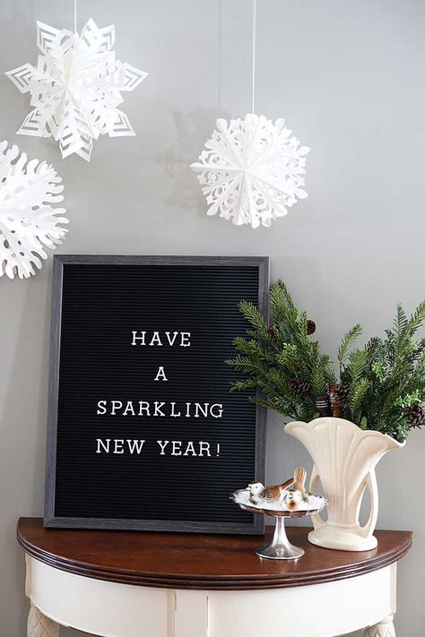 Funny New Years Eve letter board quotes for the holidays. Funny Christmas Eve Quotes, Funny New Years Eve, Festive Quotes, Christmas Eve Quotes, Letterboard Ideas, New Years Eve Quotes, Letter Board Quotes, Board Sayings, Letterboard Quotes