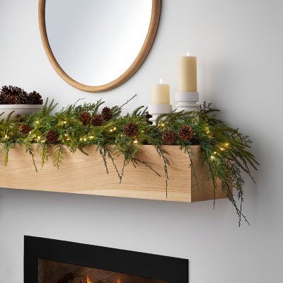 Fireplace mantel