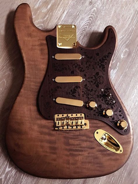 Custom Acoustic Guitars, Strat Guitar, Custom Fender, Fender Strat, Electric Guitar Design, Stratocaster Guitar, Guitar Obsession, Guitar Finishing, Custom Electric Guitars