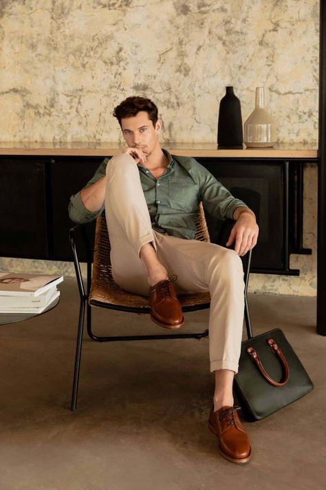 Looking for a stylish khaki pants outfit men can wear? Get streetwear outfit ideas with khaki pants and brown shoes for casual summer days, work, and classy or formal events (wedding guest). Master the khaki pants aesthetic in a modern way! Khaki Wedding Guest Outfit Men, Mens Event Outfit, Semi Formal Outfit Ideas For Men, Male Outfits Semi Formal, Men Semiformal Outfit, Mens Khaki Pants Outfit Casual Classy, Chinos Men Outfit Formal, Semi Casual Shoes For Men, Beige Pant Outfits Man