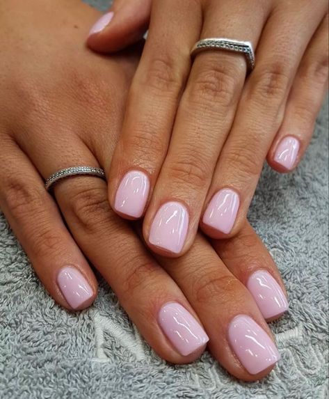 Dipped Pink Nails, Pink Dip Powder Nails Square, Soft Round Nails, Neutral Summer Nail Colors, Short Pink Dip Nails, Baby Pink Dip Nails, Short Bubble Bath Nails, Short Round Square Nails, Dip Nails Square