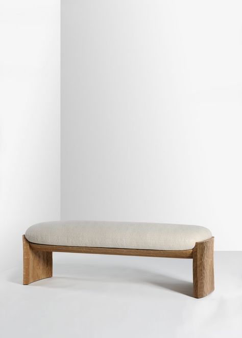 Photo credit: Jean-Pierre Vaillancourt #mobilier #design #madqueenbench #madqueen #mad #bench #gougedwood #upholstery #furniture #furnituredesign #pierreyovanovitchmobilier #pierreyovanovitch Camargue, Mad Queen, Pierre Yovanovitch, Furniture Details Design, Upholstery Furniture, Living Room Bench, Bench Designs, Furniture Details, Upholstered Bench