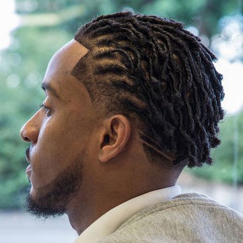 Short Loc Styles - Best Dreadlock Hairstyles For Men: Cool Dread Styles For Guys, Short, Medium and Long Dreads with Fade #menshairstyles #menshair #menshaircuts #menshaircutideas #menshairstyletrends #mensfashion #mensstyle #fade #undercut #dreads #dreadlocks #dreadlockstyles #dreadstyles Mens Dreadlock Styles, Dread Hairstyles For Men, Dreadlock Hairstyles For Men, Black Men Haircuts, Starter Locs, Dreadlock Styles, Dreads Styles, Black Men Hairstyles, Hair Twist