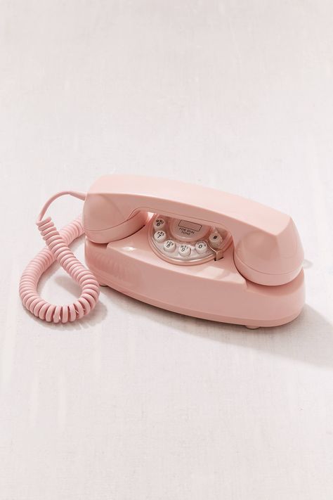 2018 Gift Guide: For Tweens, pink princess phone Princess Phone, Rooms Decoration, Pink Phone, Old Pink, Pastel Pink Aesthetic, Iphone Prints, Telephones, Pink Princess, Bubble Tea