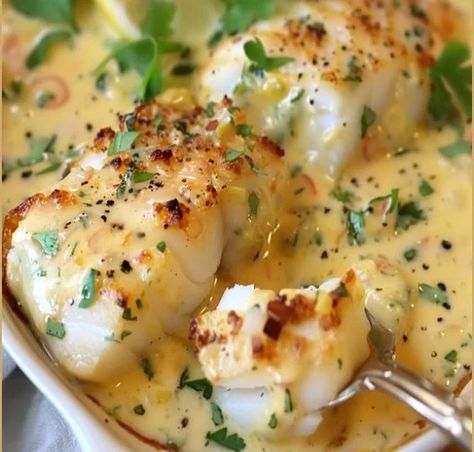 Cod Loin Recipes, Best Cod Recipes, Gluten Free Fish Recipes, Cod Recipes Healthy, Recipes With Coconut Cream, Cod Dishes, Lemon Cream Sauce, Cod Fillets, Baked Cod Recipes