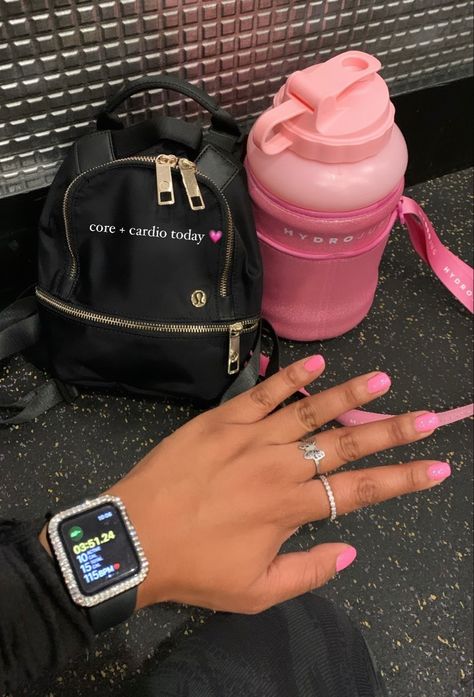 Gym Backpack Aesthetic, Lululemon Backpack Aesthetic, Pink Backpack For Gym, Pink Backpack Gym Bag For School, Functional Pink Backpack For Gym, Pink Functional Gym Backpack, Pink Fitness Aesthetic Gym, Pink Gym, Lululemon Bags