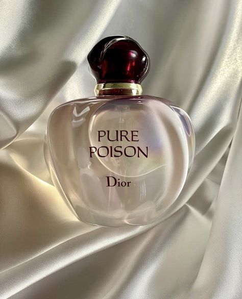 Dior Pure Poison, Poison Perfume, Fragrance Lab, Perfumes For Women, Perfume Body Spray, Perfume Collection Fragrance, Dior Perfume, Celebrity Perfume, Perfume Scents