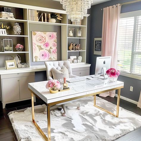 cozy_home_office_ideas_for_women_) (49) Cozy Small Home, Feminine Home Office Classy, Small Home Office Ideas For Women, Cozy Home Office Ideas, Women Office Decor, Small Home Office Ideas, Office Ideas For Women, Girly Office, Home Office Ideas For Women