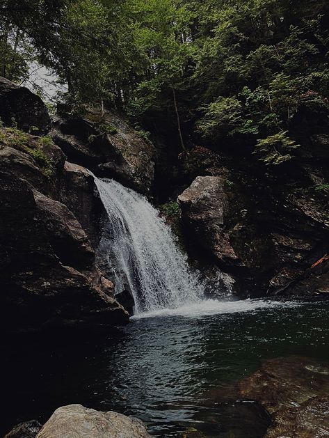 Waterfall Dark Aesthetic, Dark Waterfall Aesthetic, Waterfall Photography Nature, Dark Forest Mountain, Forest Esthetics, Small Waterfall Aesthetic, Forest Green Aethstetic, Waterfall Forest Aesthetic, Waterfall In Forest Aesthetic