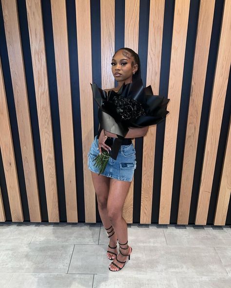 Black Outfit With Heels, Skirt Birthday Outfits, Skirt And Heels Outfit, 17th Birthday Outfits, Cute Birthday Fits, Birthday Outfit Skirt, 19th Birthday Outfit, Cami Dress Outfit, Summer Birthday Outfits