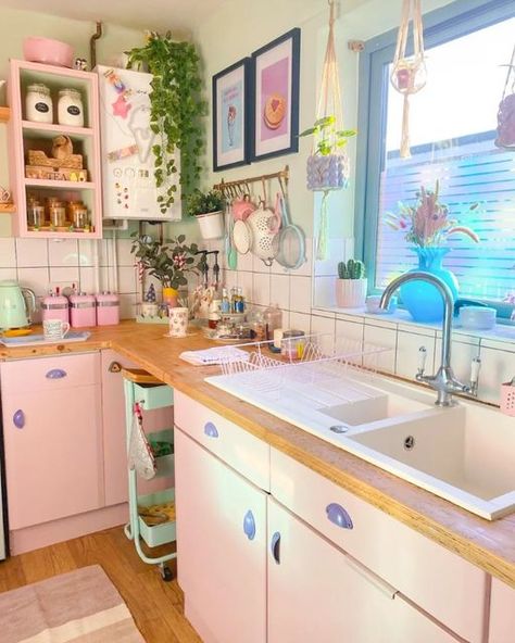 Maximalist Kitchen, Pastel Kitchen, Maximalist Home, Future Kitchen, Pastel House, Dream House Rooms, Apartment Decor Inspiration, Cute Kitchen, Dream Room Inspiration