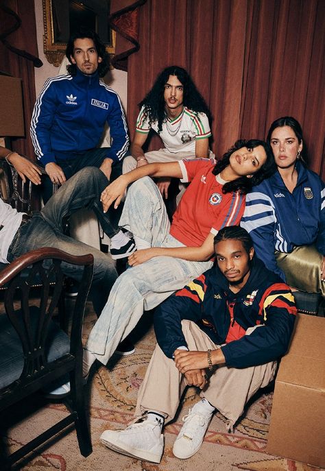 adidas Launches Retro Originals Collections For National Federations - SoccerBible Sportswear Photoshoot, Street Style Sporty, Men Fashion Photoshoot, Sport Photoshoot, Football Jersey Outfit, Football Photography, Soccer Outfit, Adidas Retro, Moda Denim