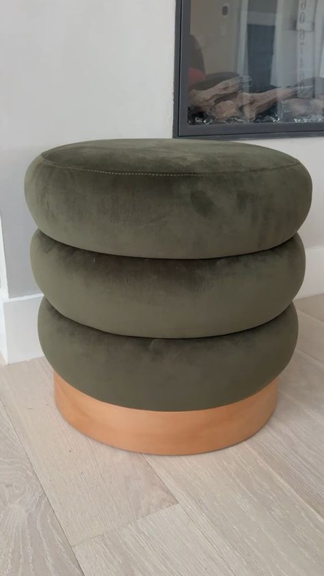 Buy COLAMY Velvet Ottoman Footstool, Tufted Modern Foot Rest Stool with Wood Base for Living Room, Bedroom, Desk, Round Versatile Side End Table, Pouf, Makeup Seat, Green: Ottomans - Amazon.com ✓ FREE DELIVERY possible on eligible purchases Velvet Stool, Foot Rest Ottoman, Side End Table, Velvet Ottoman, Bedroom Desk, Ottoman Footstool, Ottoman Stool, Stool Design, Dream Home Design