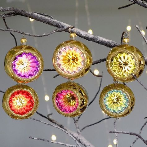 These marvellous multicoloured baubles are so bright that your Christmas tree will look even more festive than usual. Handmade in the same workshop as the originals each one is decorated with glitter on the outside with brightly-painted glass within.  Set of six each measuring 6cm. Boxed.  #catesbys #catesbyschristmas #christmas #christmasdecor #christmasdecorations #christmasdecorating #christmastree #ohchristmastree #ohtannenbaum #vintage #vintagechristmas #vintagechristmasdecor #antique #anti Country Christmas Trees, Vintage Christmas Tree Decorations, Kitsch Christmas, Vintage Nostalgia, Apple Decorations, Santa Decorations, Gold Apple, Moon Decor, Mushroom Decor