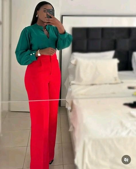 Holiday Luncheon Outfit Work, University Lecturer Outfit Women, Corporate Attire Women Dress, Cooperate Outfits For Women Pants, Colorful Corporate Outfit, Green Trouser Outfit Women, Old Money Work Outfits, Outfit Bureau, Pants Outfits For Women