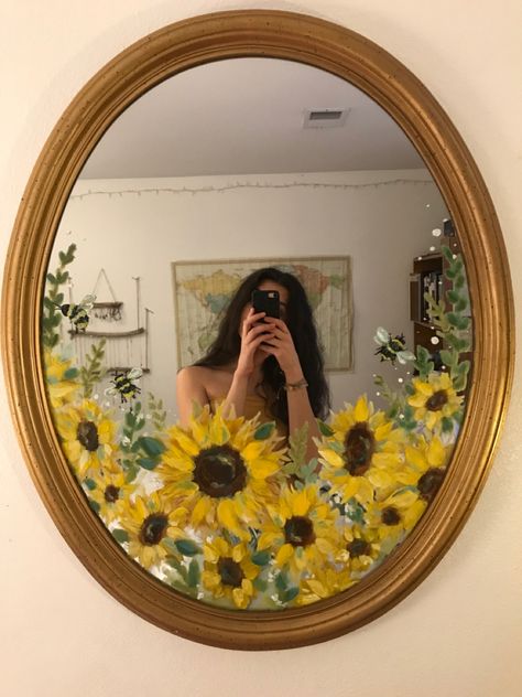 grab some acrylic paint and do something fun to your mirror!! 🌻 follow my art account @thavydoesart on Instagram! Mirror Painting Sunflower, Aesthetic Acrilyc Painting, Mirror Painting Ideas, Sunflower Mirror, Painted Mirror Art, Mirror Painting, Simple Acrylic Paintings, Aesthetic Painting, Dessin Adorable