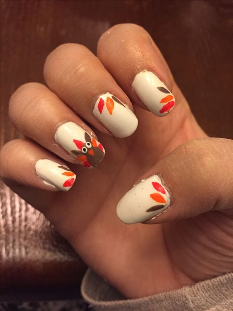 Thanksgiving turkey nails Thanksgiving Turkey Nails, Thanksgiving Nails Design Fall, Turkey Nails, Fall Thanksgiving Nails, Thanksgiving Nail Designs, Thanksgiving Nail Art, Fourth Of July Nails, Elegant Nail Art, Festive Nail Art