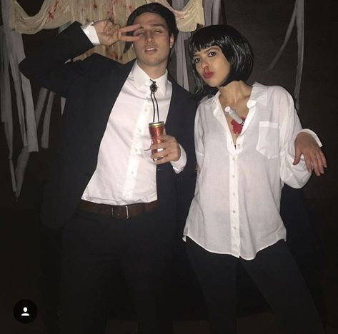 Mia Wallis Pulp Fiction Costume, Pulpfiction Mia, Pulp Fiction Costume, Mia Wallace Costume, Rave Halloween Costumes, Iconic Halloween Costumes, Horror Halloween Costumes, Hot Halloween Outfits, Couples Halloween Outfits