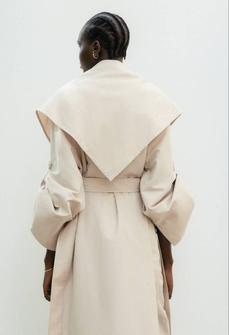 Spring Summer 2022 Fashion Trends, Summer Trench Coat, Eudon Choi, 2022 Fashion Trends, Carnival Dress, Scandinavian Fashion, 2022 Trends, Spring Summer 2022, 2022 Fashion