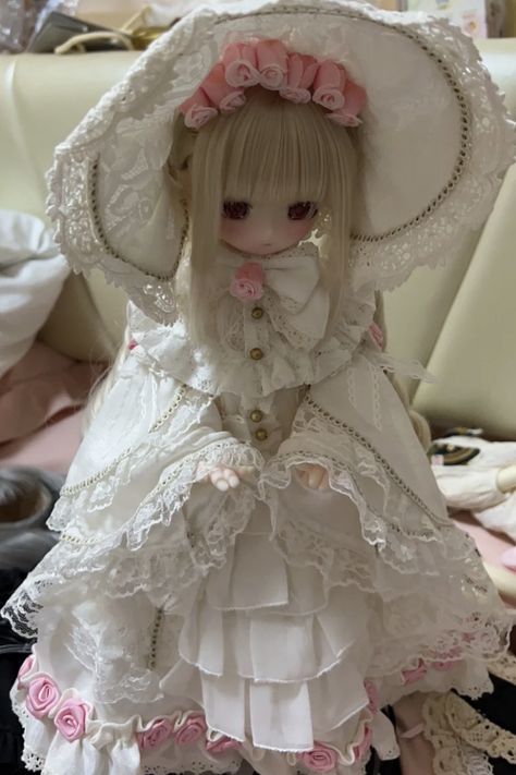 Tumblr, Figurine, Porcelain Doll Aesthetic, Doll Plushies, Doll Aesthetic, Fantasy Art Dolls, Kawaii Doll, Living Dolls, Anime Figurines