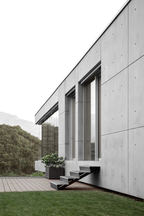 Concrete Cladding, Concrete Homes, Concrete Exterior, House Cladding, Concrete Houses, Concrete Facade, Concrete Home, Modern House Facades, Exposed Concrete