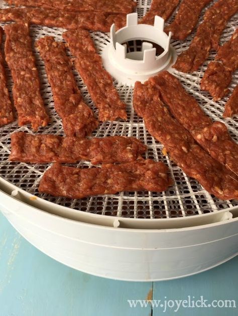 Keto Beef Jerky Recipe, Jerky Seasoning Recipe, Beef Jerky Seasoning, Ground Beef Jerky, Ground Beef Jerky Recipe, Beef Jerky Recipe Dehydrator, Homemade Beef Jerky Recipe, Jerky Seasoning, Jerky Recipes Dehydrator