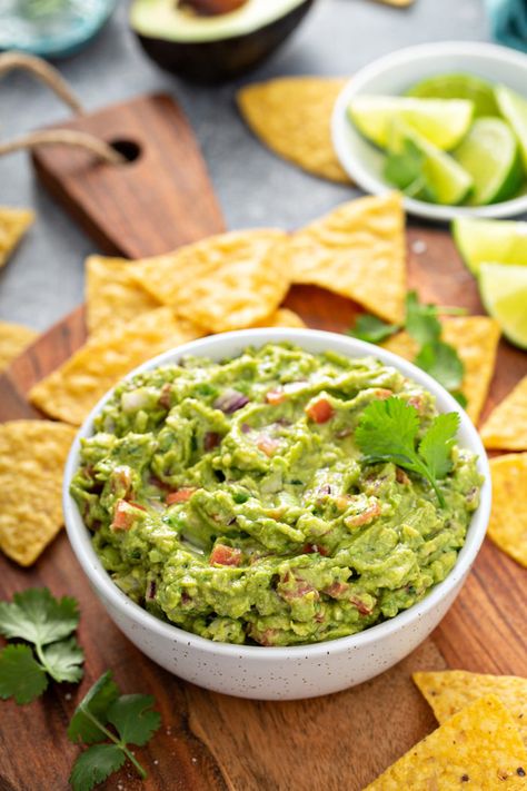 Spicy Guacamole Recipe Spicy Guacamole Recipe, Guacamole Dip Recipes, Guacamole Recipes, Spicy Guacamole, Guacamole Salsa, Best Guacamole Recipe, How To Make Guacamole, Homemade Guacamole, Guacamole Recipe