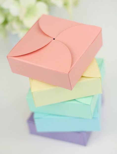 Easy DIY Petal Boxes | Damask Love Folded Paper, Origami Box, Diy Gift Box, Box Template, Diy Box, Origami Paper, Paper Projects, Paper Box, Jewelry Packaging