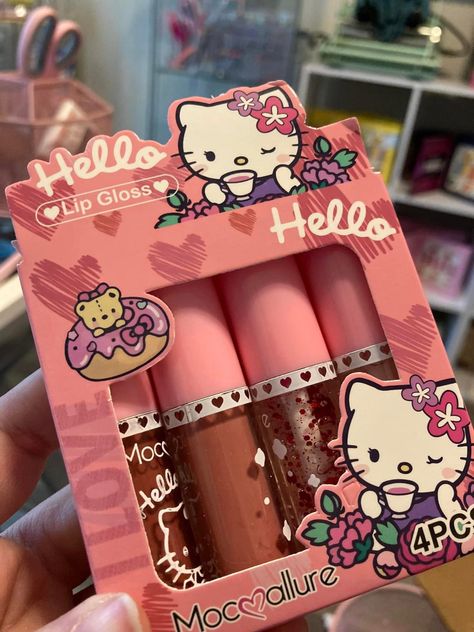 Sanrio Makeup, Cute Lipstick, Lip Gloss Containers, Hello Kitt, Cute Nail Polish, Hello Kitty Baby, Hello Kitty Makeup, Hello Kitty Crafts, Hello Kitty Clothes