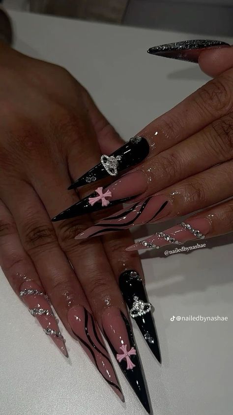 Square And Stiletto Nails Together, Stiletto Nails With Gems, Stiletto Acrylic Nails, Stilleto Nails Designs, Punk Nails, Long Acrylic Nail Designs, Drip Nails, Colored Acrylic Nails, Stiletto Nails Designs