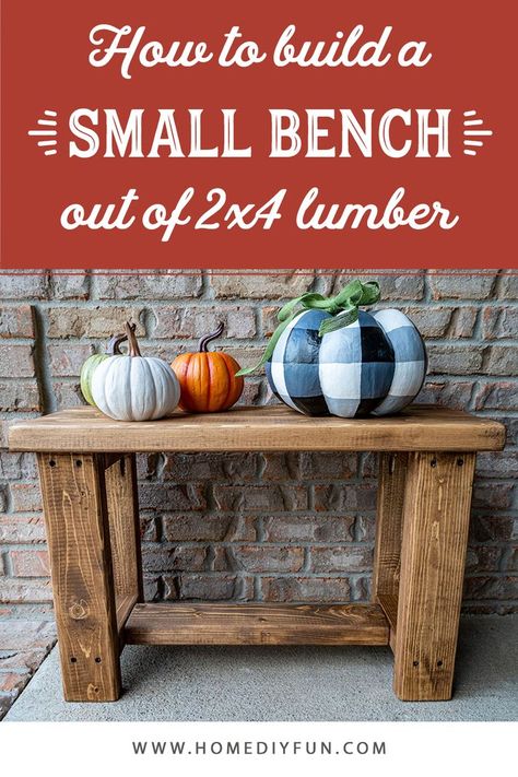 Small bench on front porch Cedar Fence Post Projects, Easy Diy Bench Seat, Small Wooden Bench Diy, Simple Bench Diy, Diy Small Bench, Scrap Wood Projects Diy, Wood Crate Diy, Diy Benches, Small Wooden Bench