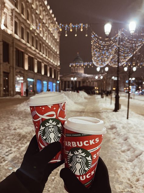 Kawa Starbucks, Starbucks Holiday Drinks, Café Starbucks, Christmas Bucket List, Christmas Bucket, Starbucks Christmas, Christmas Feeling, Christmas Lovers, Christmas Wonderland