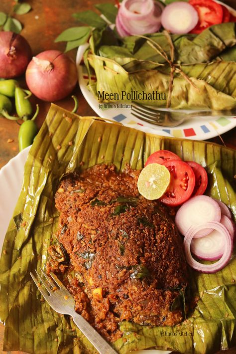 Meen pollichathu recipe | Fish Pollichathu Kerala style Fish quick video: https://youtu.be/Tvnicv_B3lo Meen Pollichathu Kerala, Karimeen Pollichathu Kerala, Kerala Fish Recipes, Fish Pollichathu Kerala, Pomphret Fish Recipe, Kerala Meals, Rava Upma Recipe, Coastal Food, Kerala Cuisine