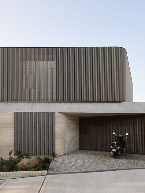 Home Tour | Black Vespa Home by Stafford Architecture Black Vespa, Netflix Shows, Wood Facade, Timber Screens, Facade Material, Solid Brick, Internal Courtyard, The Local Project, Facade Architecture