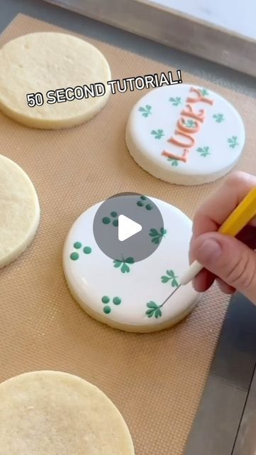 My Two Cookies by Erika on Instagram: "Ugh! Apparently my voice was taken off this tutorial from last year. Not sure why. I’ll post it here and hope for the best this time! Try this out this week and tag me or message me with your creations! ☘️ Click on the flag below the video to save this post to refer back to!   . . #cookietutorial #cookiedecorating #mytwocookies #shamrockcookies #howtodecoratecookies #cookievideos #cookievideo #lehiutah" How To Make Cookies To Decorate, Banner Cookies Decorated, How To Decorate A Cookie Cake, Cookie Decorating Videos For Beginners, Flag Cookies Decorated, Royal Icing Cookie Decorating Videos, Christmas Cookie Videos, How To Decorate Cookies, Circle Cookie Decorating Ideas