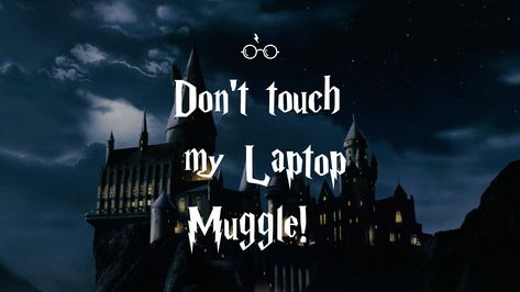 Hp Wallpaper Laptop Backgrounds, Harry Potter Macbook Wallpaper, Hogwarts Aesthetic Wallpaper Desktop, Slytherin Wallpaper Laptop, Draco Malfoy Wallpaper Laptop, Twilight Wallpaper Laptop, Wallpaper Hp Laptop, Book Aesthetic Wallpaper Laptop, Harry Potter Wallpaper Laptop