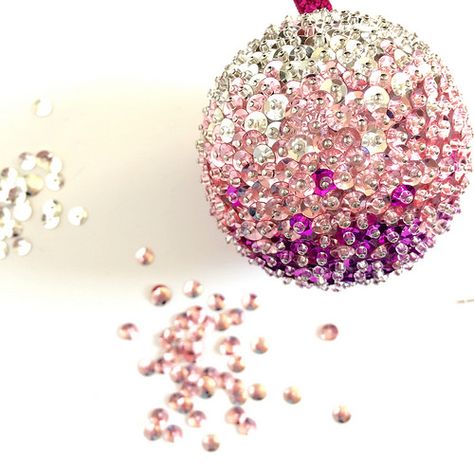 Sequin Styrofoam Ornament, Diy Bling Christmas Ornaments, Sequin Christmas Ornaments Diy, Sequin Ornaments Diy Styrofoam Ball, Sequin Ornaments Diy, Sequin Baubles, Push Pin Ornaments, Styrofoam Ornaments, Easy Diy Christmas Tree