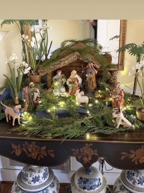 Nativity Sets Display, Christmas Nativity Scene Display, Nativity Scene Display, Green Christmas Tree Decorations, Church Christmas Decorations, Christmas Nativity Set, Christmas Church, Christmas Village Display, Simple Christmas Decor