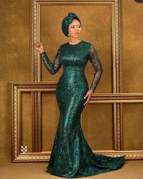 Green Prom Dresses Mermaid, Latest Lace Gown Styles Aso Ebi, Latest Lace Gown Styles, Changing Dresses, Lace Gown Styles Aso Ebi, Eid Fits, Short Dreadlocks, Owambe Styles, Lace Styles For Wedding