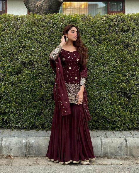 BONYHUB Shop Festive Suits To Buy Click 👉https://bonyhub.co.uk/collections/anarkali-suits 👉 Easy Return Policy 👉 Fast shipping . . #IndianFashion #PakistaniFashion #SalwarSuits #PakistaniSuits #IndianClothing #PakistaniClothing #DesiWear #EthnicWear #IndianWedding #PakistaniWedding #LondonFashion #UKFashion #LondonEthnicWear #UKEthnicWear #IndianFashionUK #PakistaniFashionUK #LondonShopping #Fashionista #OOTD Wedding Fits, Party Wear For Women, Sharara Designs, Saree Bollywood, Pakistani Salwar, Traditional Indian Dress, Female Dress, Desi Clothes, Patiala Salwar