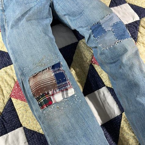 I might be biased but you should probably buy this on Depop 👍 https://depop.app.link/Mkz20pNHEnb How To Patch Jeans, Jeans Patchwork, Mending Clothes, Sashiko Embroidery, Patchwork Jeans, Patched Jeans, Denim Patchwork, Clothing Rack, Levi's Jeans