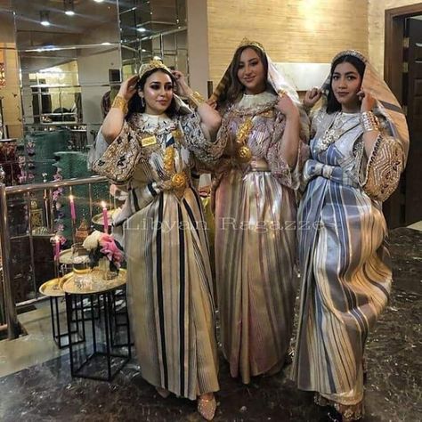 Libyan Wedding, Hair Goals Curly, Libyan Traditional Clothing, Curly Hair Vacation, Hair Ideas Curly, Libyan Aesthetic, Libyan Clothing, Curly Hair Goals, Libyan Culture