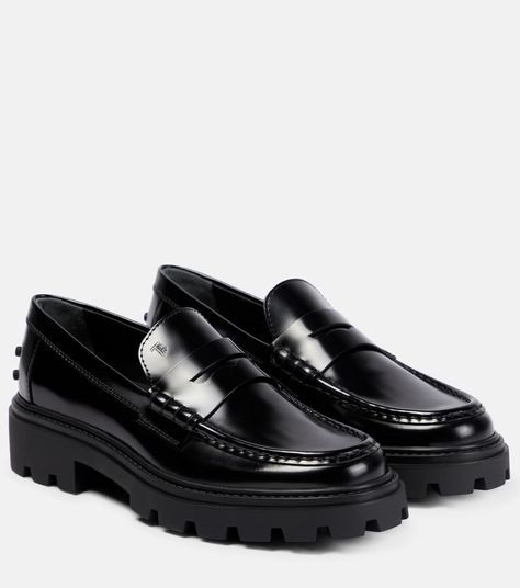 Tod's - Leather loafers | Mytheresa Tods Loafers, Gang Girl, Bowers Gang, Formal Streetwear, Jordan Barrett, Sole Sisters, Men Shoes Sneakers, Male Shoes, Mens Loafers